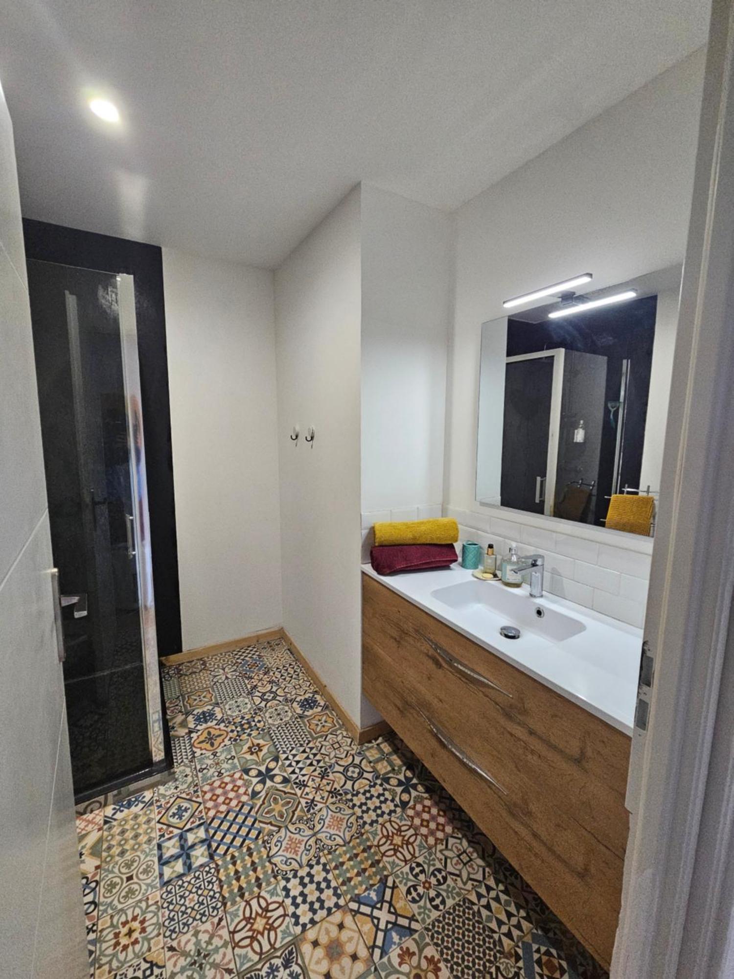 Appartement Neuf 6 Couchages 50 Metres De La Plage Грюїссан Екстер'єр фото